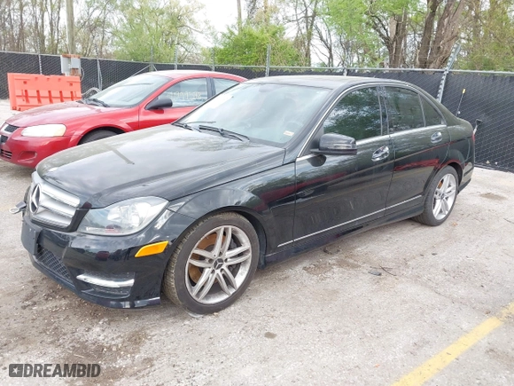2013 Mercedes-Benz C-Class C 300 Sport with VIN WDDGF8AB5DR259585, listed as a IAAI auction lot 42019712 with 98,718 mi miles. Bid and sale history available at carsss.com. Image 17.