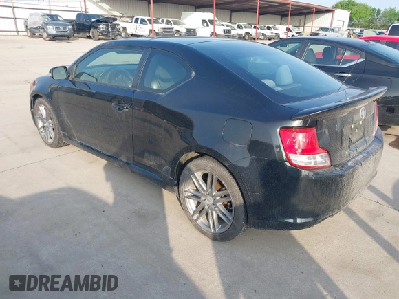 2013 Scion tC z VIN JTKJF5C75D3046414, wystawiony jako IAAI lot #41915505 z przebiegiem 58 906 mil mil oraz . Historia ofert i sprzedaży dostępna na DreamBid. Obrazek 3.