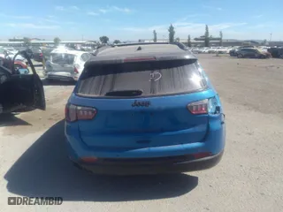 2020 Jeep Compass Latitude with VIN 3C4NJDBB7LT240954, listed as a IAAI auction lot 37092535 with 1 mi miles. Bid and sale history available at carsss.com. Image 16.