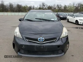 2014 Toyota Prius Two with VIN JTDZN3EU4E3304220, listed as a Copart auction lot 56043965 with 453,091 mi miles and Clean Title. Bid and sale history available at DreamBid. Image 5.