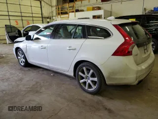 2016 Volvo V60 T5 Drive-E Platinum with VIN YV140MEM3G1303096, listed as a Copart auction lot 42033204 with 136,615 mi miles. Bid and sale history available at carsss.com. Image 2.
