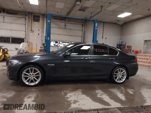 2016 BMW 5 Series 535i xDrive with VIN WBA5B3C52GD549580, listed as a IAAI auction lot 41726963 with 114,334 mi miles and . Bid and sale history available at DreamBid. Image 14.