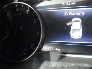2017 Nissan Maxima SV with VIN 1N4AA6AP9HC406195, listed as a IAAI auction lot 41747116 with 97,213 mi miles. Bid and sale history available at carsss.com. Image 14.