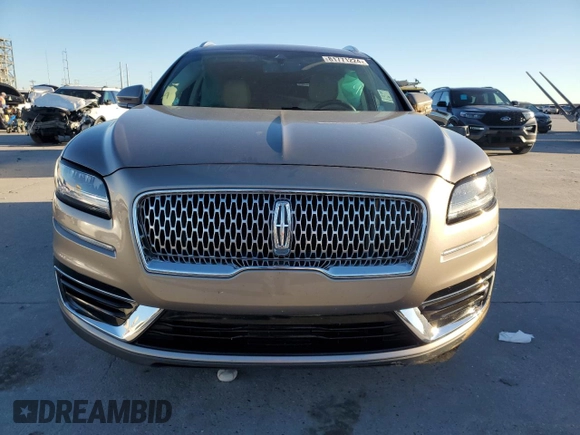 2020 Lincoln Nautilus Standard with VIN 2LMPJ6J90LBL28582, listed as a Copart auction lot 81771224 with 68,204 mi miles and Salvage title. Bid and sale history available at DreamBid. Image 5.