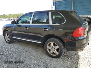 2005 Porsche Cayenne S z VIN WP1AB29P45LA66114, wystawiony jako Copart lot #68756294 z przebiegiem 79 073 mil mil oraz Nie do naprawy. Historia ofert i sprzedaży dostępna na DreamBid. Obrazek 2.