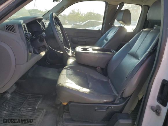 2008 Chevrolet Silverado 1500 Work Truck with VIN 1GCEC19XX8Z114257, listed as a Copart auction lot 49874225 with 272,319 mi miles and Clean Title. Bid and sale history available at carsss.com. Image 7.