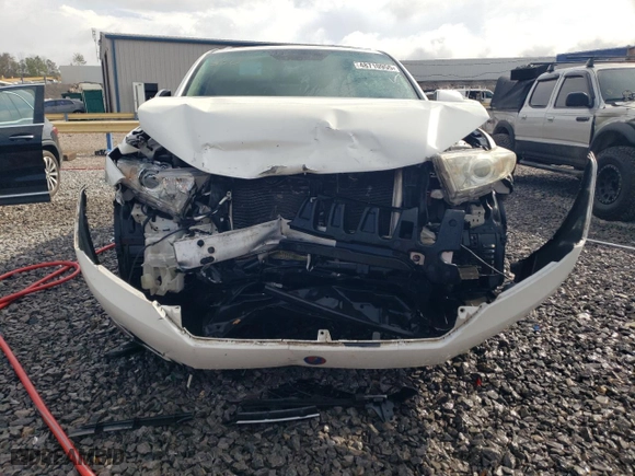 2013 Toyota Highlander with VIN 5TDZK3EH9DS130735, listed as a Copart auction lot 48710955 with 139,013 mi miles and Salvage Title. Bid and sale history available at carsss.com. Image 5.