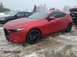2020 Mazda Mazda3 Hatchback Preferred Package with VIN JM1BPBMM1L1147813, listed as a Copart auction lot 43006085 with 37,244 mi miles and Salvage Title. Bid and sale history available at carsss.com. Image 1.
