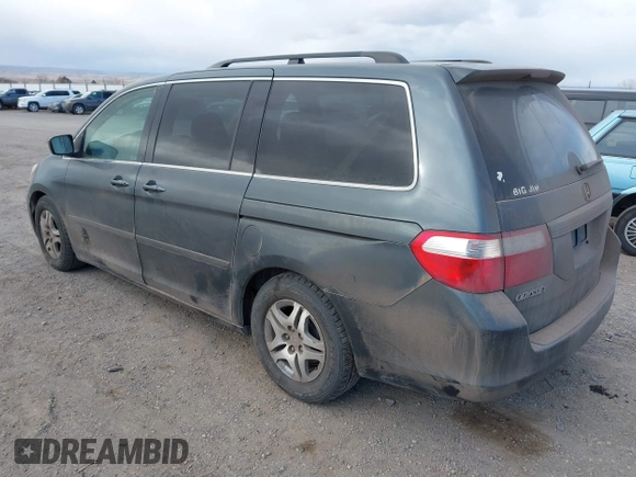 2006 Honda Odyssey EX with VIN 5FNRL38406B452001, listed as a IAAI auction lot 41686017 with 374,896 mi miles. Bid and sale history available at carsss.com. Image 3.