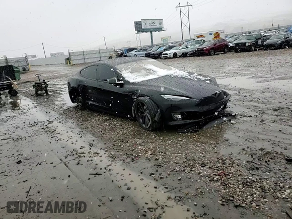 2021 Tesla Model S Long Range Plus z VIN 5YJSA1E2XMF427618, wystawiony jako Copart lot #41654955 z przebiegiem Nie podano mil oraz Szkoda całkowita • Salvage title. Historia ofert i sprzedaży dostępna na DreamBid. Obrazek 11.