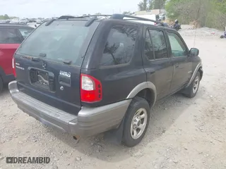 2002 Isuzu Rodeo S with VIN 4S2CK58W524322789, listed as a IAAI auction lot 41966033 with 251,311 mi miles. Bid and sale history available at carsss.com. Image 4.