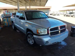 2007 Dodge Dakota SLT with VIN 1D7HE48N57S171908, listed as a IAAI auction lot 41875045 with 245,148 mi miles and . Bid and sale history available at carsss.com. Image 1.
