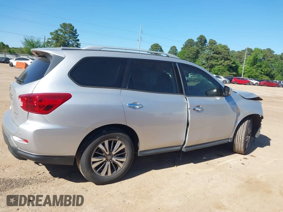 2017 Nissan Pathfinder SV with VIN 5N1DR2MN6HC654774, listed as a IAAI auction lot 42019188 with 118,724 mi miles and . Bid and sale history available at DreamBid. Image 14.