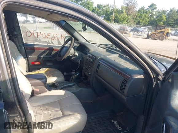 2001 Jeep Grand Cherokee Limited with VIN 1J4GW58NX1C685810, listed as a IAAI auction lot 42630490 with 441,046 mi miles and . Bid and sale history available at DreamBid. Image 5.