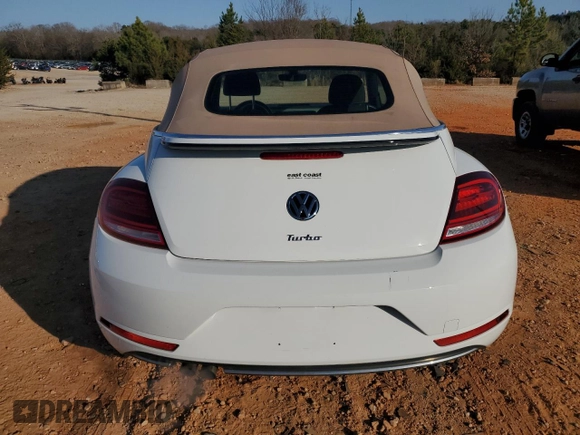 2018 Volkswagen Beetle S z VIN 3VW5DAAT4JM504510, wystawiony jako Copart lot #42905395 z przebiegiem 71 039 mil mil oraz Szkoda całkowita • Salvage title. Historia ofert i sprzedaży dostępna na DreamBid. Obrazek 6.