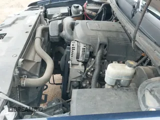 2009 GMC Sierra 1500 SL с VIN 3GTEC13C09G252848, выставлен на аукционе IAAI как лот 41576576 с пробегом 248 336 миль миль и . История ставок и продаж доступна на DreamBid. Изображение 20.