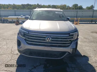 2024 Volkswagen Atlas SE with VIN 1V2DR2CAXRC527996, listed as a Copart auction lot 74796794 with 18,934 mi miles and Salvage title. Bid and sale history available at DreamBid. Image 5.