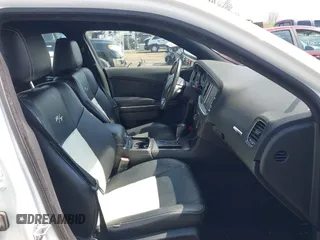 2013 Dodge Charger RT with VIN 2C3CDXDT2DH632082, listed as a IAAI auction lot 41925126 with 186,560 mi miles. Bid and sale history available at carsss.com. Image 5.