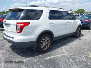 2014 Ford Explorer XLT with VIN 1FM5K7D88EGB27971, listed as a IAAI auction lot 42241622 with 198,422 mi miles and . Bid and sale history available at DreamBid. Image 4.