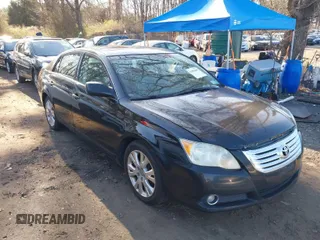 2008 Toyota Avalon XL with VIN 4T1BK36BX8U264663, listed as a IAAI auction lot 41984309 with 92,177 mi miles. Bid and sale history available at carsss.com. Image 1.