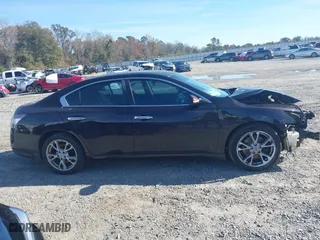 2012 Nissan Maxima 3.5 SV with VIN 1N4AA5AP3CC826506, listed as a IAAI auction lot 41093387 with 231,964 mi miles. Bid and sale history available at carsss.com. Image 13.