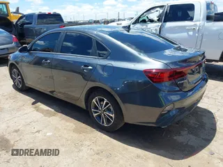 2024 Kia Forte LXS z VIN 3KPF24AD9RE819395, wystawiony jako IAAI lot #42182642 z przebiegiem 14 778 mil mil oraz . Historia ofert i sprzedaży dostępna na DreamBid. Obrazek 3.