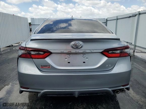 2024 Toyota Camry SE with VIN 4T1G11AK8RU885910, listed as a Copart auction lot 50992905 with 3,129 mi miles and Clean Title. Bid and sale history available at carsss.com. Image 6.