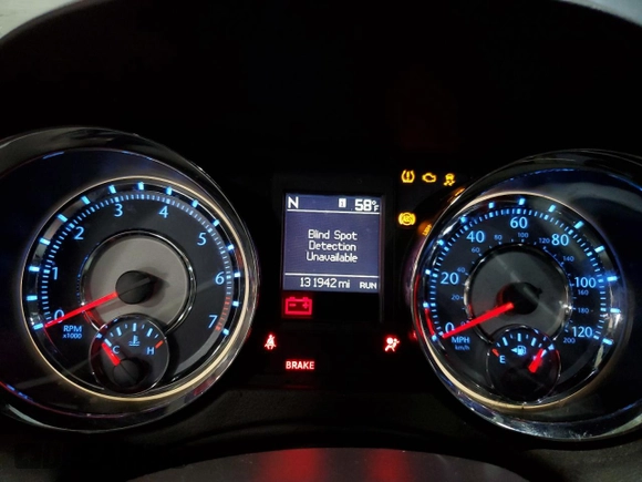 2015 Chrysler Town & Country Touring with VIN 2C4RC1BG8FR619409, listed as a Copart auction lot 51957275 with 131,942 mi miles and Salvage Title. Bid and sale history available at carsss.com. Image 9.
