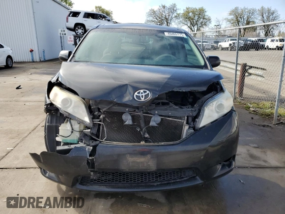 2013 Toyota Sienna LE AAS with VIN 5TDKK3DCXDS313827, listed as a Copart auction lot 49465175 with 134,579 mi miles and Salvage title. Bid and sale history available at DreamBid. Image 5.