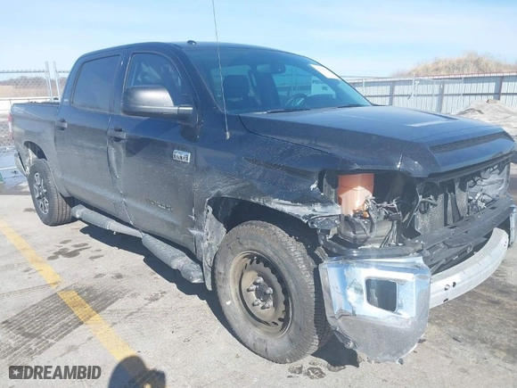 2016 Toyota Tundra 4WD Truck SR5 with VIN 5TFDW5F14GX544774, listed as a IAAI auction lot 41669162 with 146,587 mi miles. Bid and sale history available at carsss.com. Image 1.