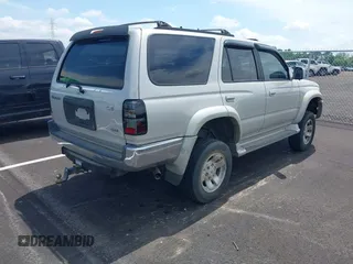 2000 Toyota 4Runner SR5 with VIN JT3GN86R1Y0166533, listed as a IAAI auction lot 42103772 with 279,272 mi miles and . Bid and sale history available at DreamBid. Image 4.