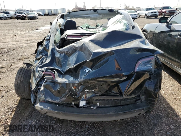 2023 Tesla Model 3 z VIN 5YJ3E1EA2PF460035, wystawiony jako Copart lot #61102025 z przebiegiem Nie podano mil oraz Szkoda całkowita • Salvage title. Historia ofert i sprzedaży dostępna na DreamBid. Obrazek 6.