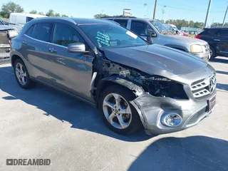 2018 Mercedes-Benz GLA with VIN WDCTG4GB9JJ530013, listed as a IAAI auction lot 40883905 with 81,635 mi miles. Bid and sale history available at carsss.com. Image 1.