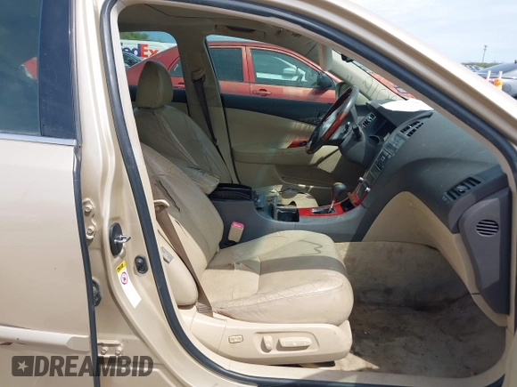 2008 Lexus ES 350 with VIN JTHBJ46G382231376, listed as a IAAI auction lot 41886315 with 219,534 mi miles. Bid and sale history available at carsss.com. Image 5.