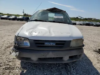 1997 Isuzu Hombre S z VIN 1GGCS1443V8659370, wystawiony jako Copart lot #47503475 z przebiegiem Nie podano mil oraz Szkody całkowita. Historia ofert i sprzedaży dostępna na DreamBid. Obrazek 5.