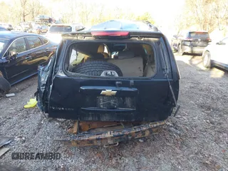 2007 Chevrolet Suburban LT with VIN 3GNGK26K37G143230, listed as a IAAI auction lot 41742956 with Not Provided miles and . Bid and sale history available at DreamBid. Image 17.