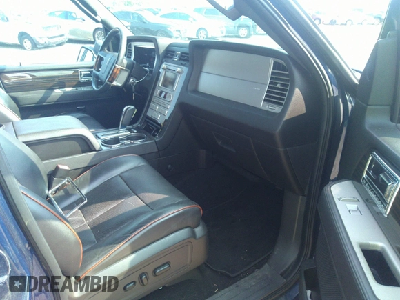 2009 Lincoln Navigator with VIN 5LMFU28519EJ00014, listed as a IAAI auction lot 34175725 with 123,855 mi miles and . Bid and sale history available at DreamBid. Image 5.