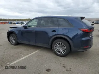 2024 Mazda CX-90 Preferred Plus z VIN JM3KKCHDXR1154791, wystawiony jako Copart lot #47757555 z przebiegiem 15 337 mil mil oraz Szkody całkowita. Historia ofert i sprzedaży dostępna na DreamBid. Obrazek 2.