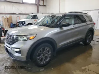 2022 Ford Explorer XLT with VIN 1FMSK8DHXNGB59751, listed as a Copart auction lot 50328465 with 53,443 mi miles and Clean Title. Bid and sale history available at carsss.com. Image 1.