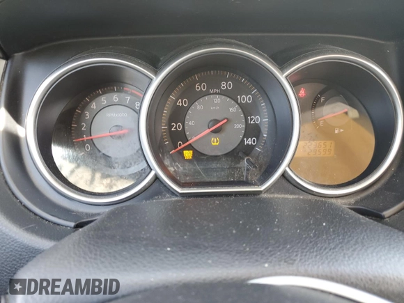 2007 Nissan Versa SL z VIN 3N1BC13E07L387968, wystawiony jako Copart lot #56212805 z przebiegiem 223 651 mil mil oraz Szkoda całkowita • Salvage title. Historia ofert i sprzedaży dostępna na DreamBid. Obrazek 9.