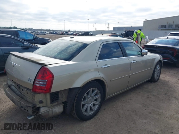 2006 Chrysler 300 C with VIN 2C3KA63HX6H487887, listed as a IAAI auction lot 41603068 with 133,169 mi miles. Bid and sale history available at carsss.com. Image 4.