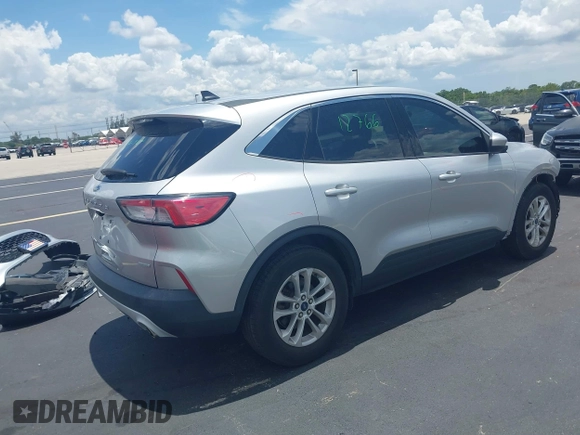 2020 Ford Escape SE with VIN 1FMCU0G6XLUC16023, listed as a IAAI auction lot 42566777 with 37,285 mi miles and . Bid and sale history available at DreamBid. Image 4.