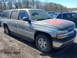 2002 Chevrolet Suburban LS with VIN 3GNEC16Z72G291904, listed as a IAAI auction lot 41831851 with 999,999 mi miles. Bid and sale history available at carsss.com. Image 1.