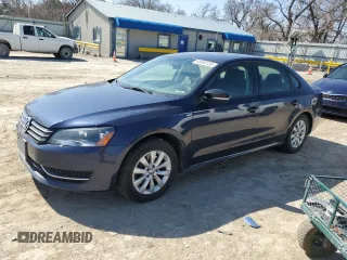 2015 Volkswagen Passat Limited Edition Edition z VIN 1VWAT7A30FC100424, wystawiony jako Copart lot #46846135 z przebiegiem 166 780 mil mil oraz Szkoda całkowita • Salvage title. Historia ofert i sprzedaży dostępna na DreamBid. Obrazek 1.