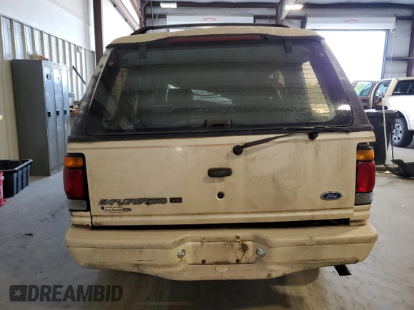 1996 Ford Explorer XLT z VIN 1FMDU32P0TZB87284, wystawiony jako Copart lot #82184024 z przebiegiem 117 882 mil mil oraz Nie do naprawy • Non repairable. Historia ofert i sprzedaży dostępna na DreamBid. Obrazek 6.