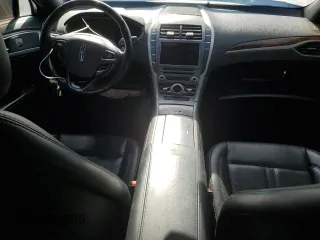 2017 Lincoln MKZ Select z VIN 3LN6L5D99HR662299, wystawiony jako Copart lot #45877855 z przebiegiem 67 852 mil mil oraz Szkoda całkowita • Salvage title. Historia ofert i sprzedaży dostępna na DreamBid. Obrazek 8.