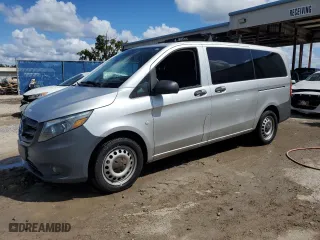 2016 Mercedes-Benz Metris Passenger Van with VIN WD4PG2EEXG3105766, listed as a Copart auction lot 72269644 with 85,664 mi miles and Salvage Title. Bid and sale history available at carsss.com. Image 1.