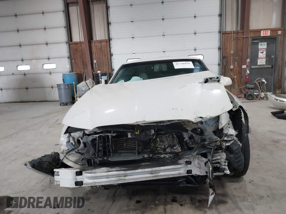 2001 Lincoln Continental with VIN 1LNHM97V81Y667328, listed as a IAAI auction lot 41730916 with 126,179 mi miles and . Bid and sale history available at DreamBid. Image 6.