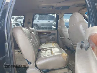2001 Ford Excursion Limited z VIN 1FMNU43SX1ED42733, wystawiony jako IAAI lot #41923234 z przebiegiem 371 157 mil mil oraz . Historia ofert i sprzedaży dostępna na DreamBid. Obrazek 8.