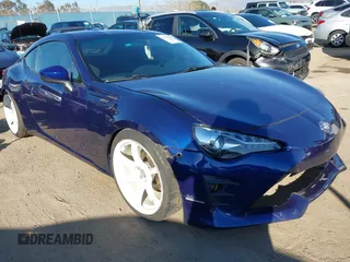 2017 Toyota 86 with VIN JF1ZNAA15H8706180, listed as a IAAI auction lot 41671003 with 98,793 mi miles. Bid and sale history available at carsss.com. Image 1.